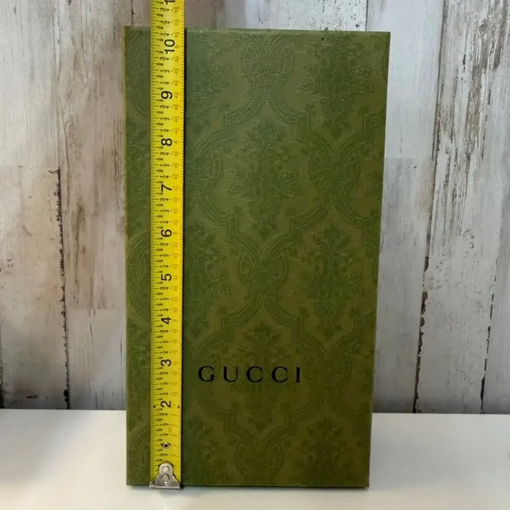 Gucci Gift Box Green Embossed Logo Two-Piece Lid 10x6x2 Empty